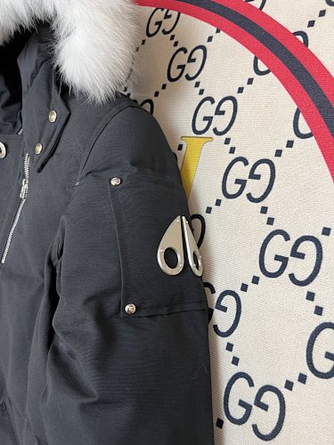 Moose Knuckles Black Plush-Trim Hooded Puffer Jacket