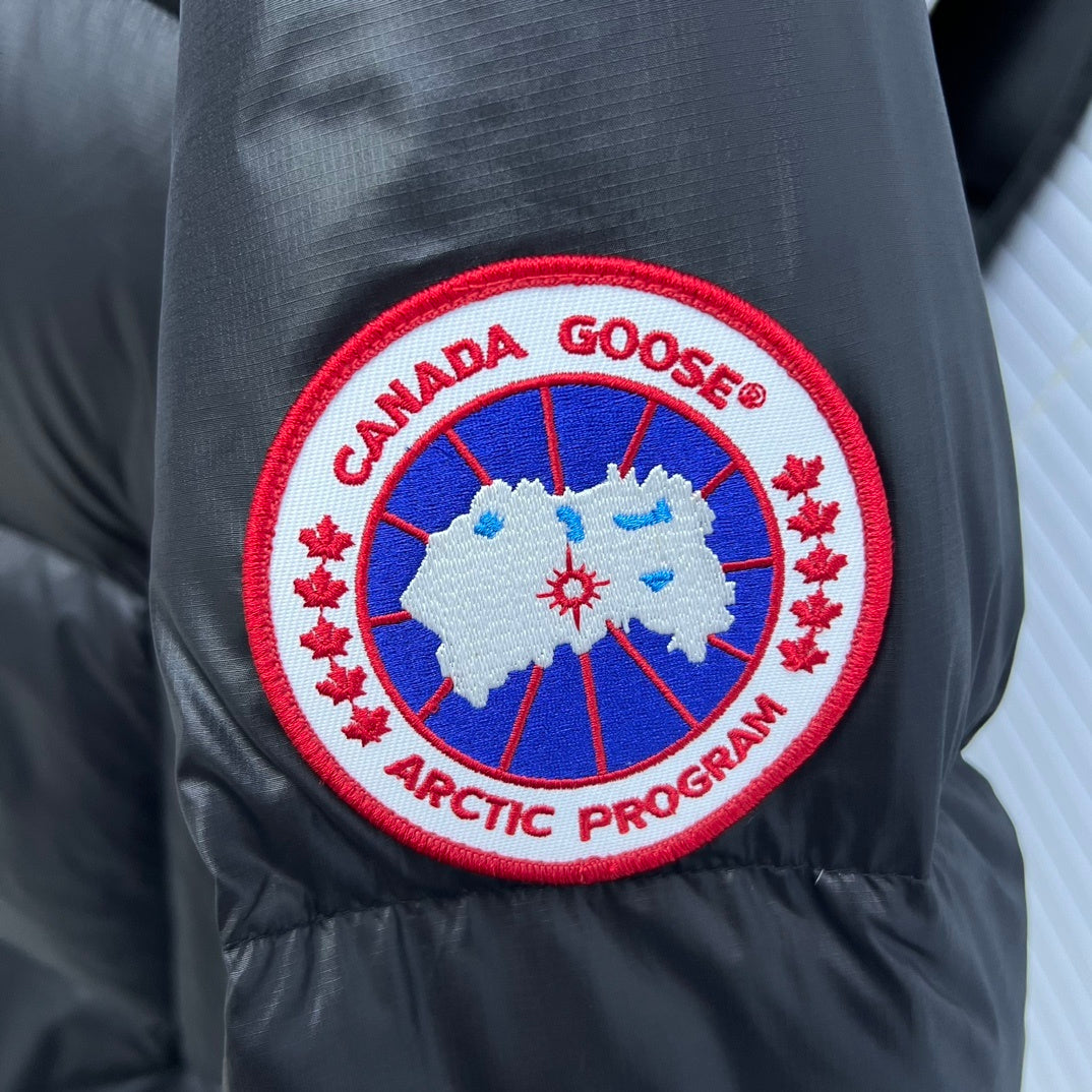 Canada Goose Black Glossy Logo Patch Hooded Puffer Jacket