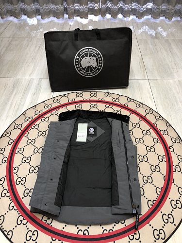 Canada Goose Gray Logo Patch Puffer Vest