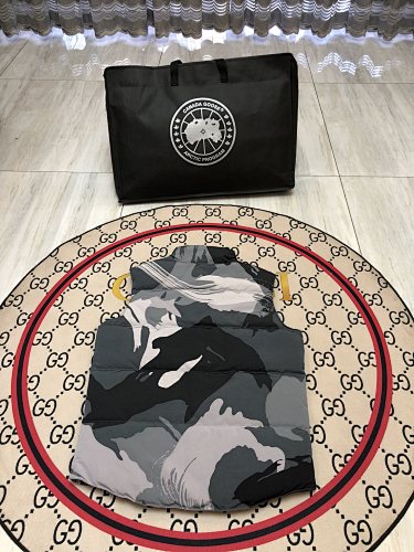 Canada Goose Gray Camo Logo Patch Puffer Vest