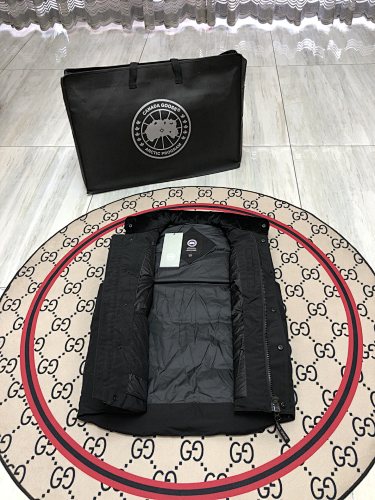 Canada Goose Black Quilted Logo Patch Puffer Vest